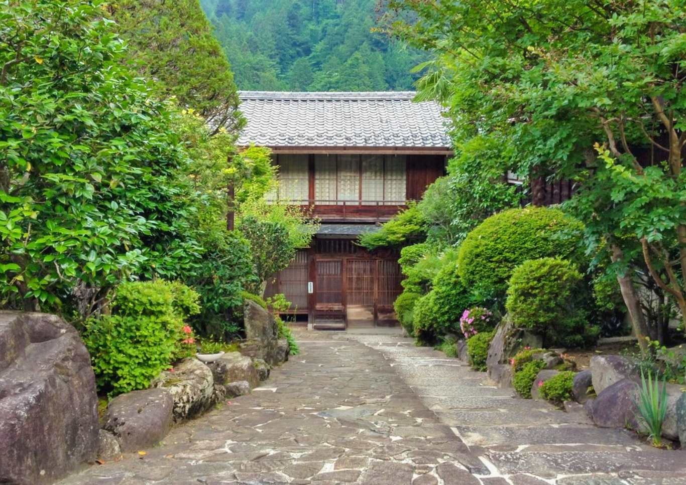 shrine along Nakasendo Trail