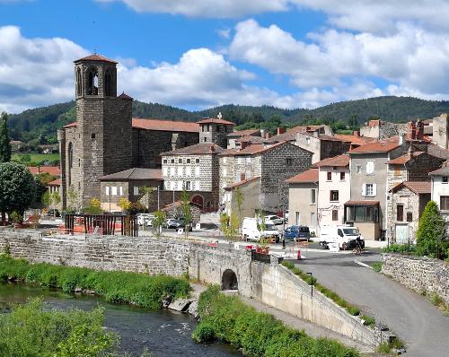 Langeac village starting point of tour